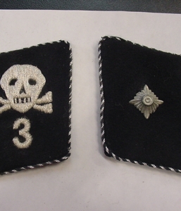 SS TOTENKOPFVERBANDE COLLAR TABS TOTENKOPF INSIGNIA