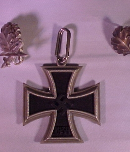 OTTO SCHICKLE KNIGHTS CROSS OF THE IRON CROSS COMPLETE WITH OAK LEAVES, OAK LEAVES AND SWORDS.