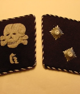 SS TOTENKOPF CONCENTRATION CAMP K COLLAR INSIGNIA
